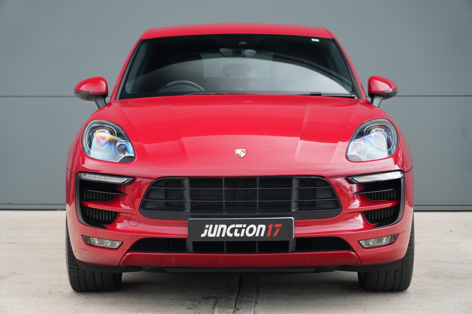 Used Porsche Macan 2017 for sale - 76657359: Photo 4