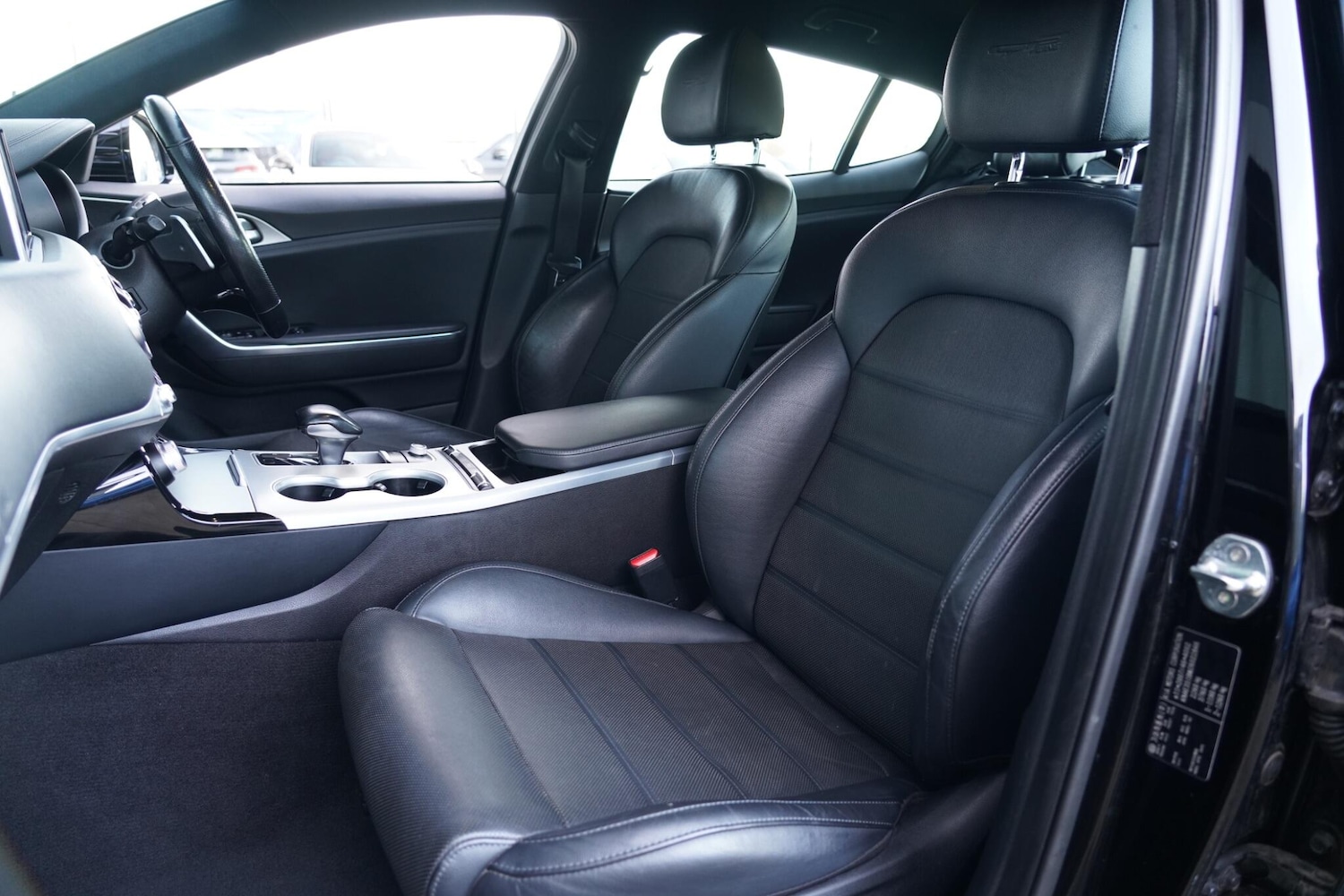 Used Kia Stinger 2018 for sale - 76658427: Photo 14