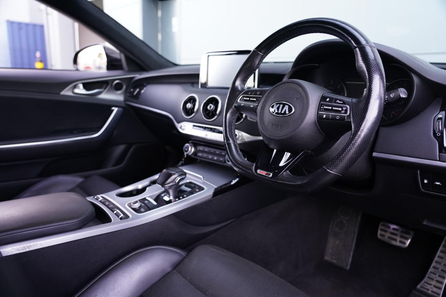 Used Kia Stinger 2018 for sale - 76658427: Photo 2