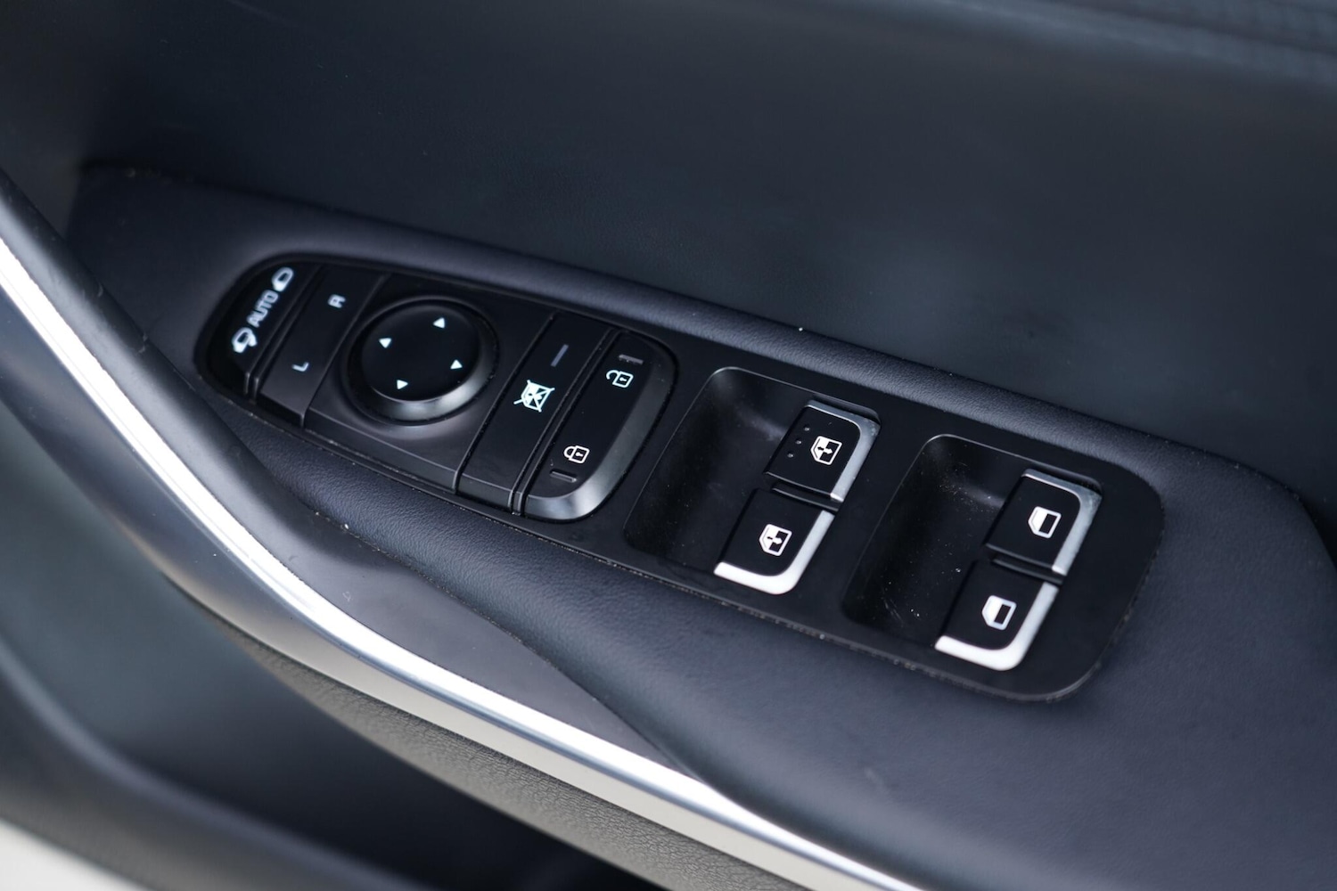 Used Kia Stinger 2018 for sale - 76658427: Photo 25