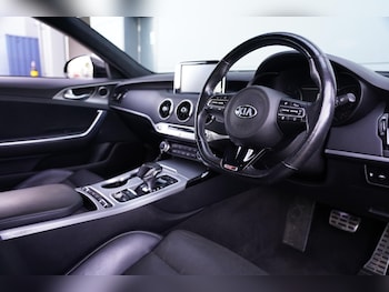 Used Kia Stinger 2018 for sale - 76658427: Photo