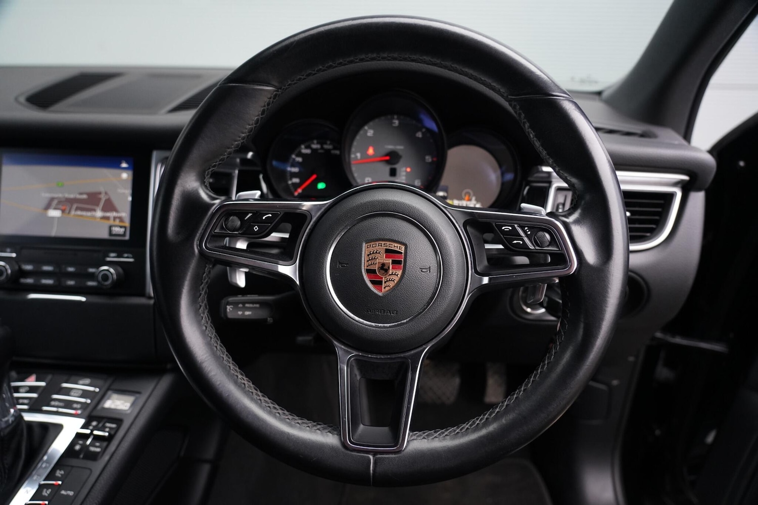 Used Porsche Macan 2018 for sale - 77376515: Photo 11