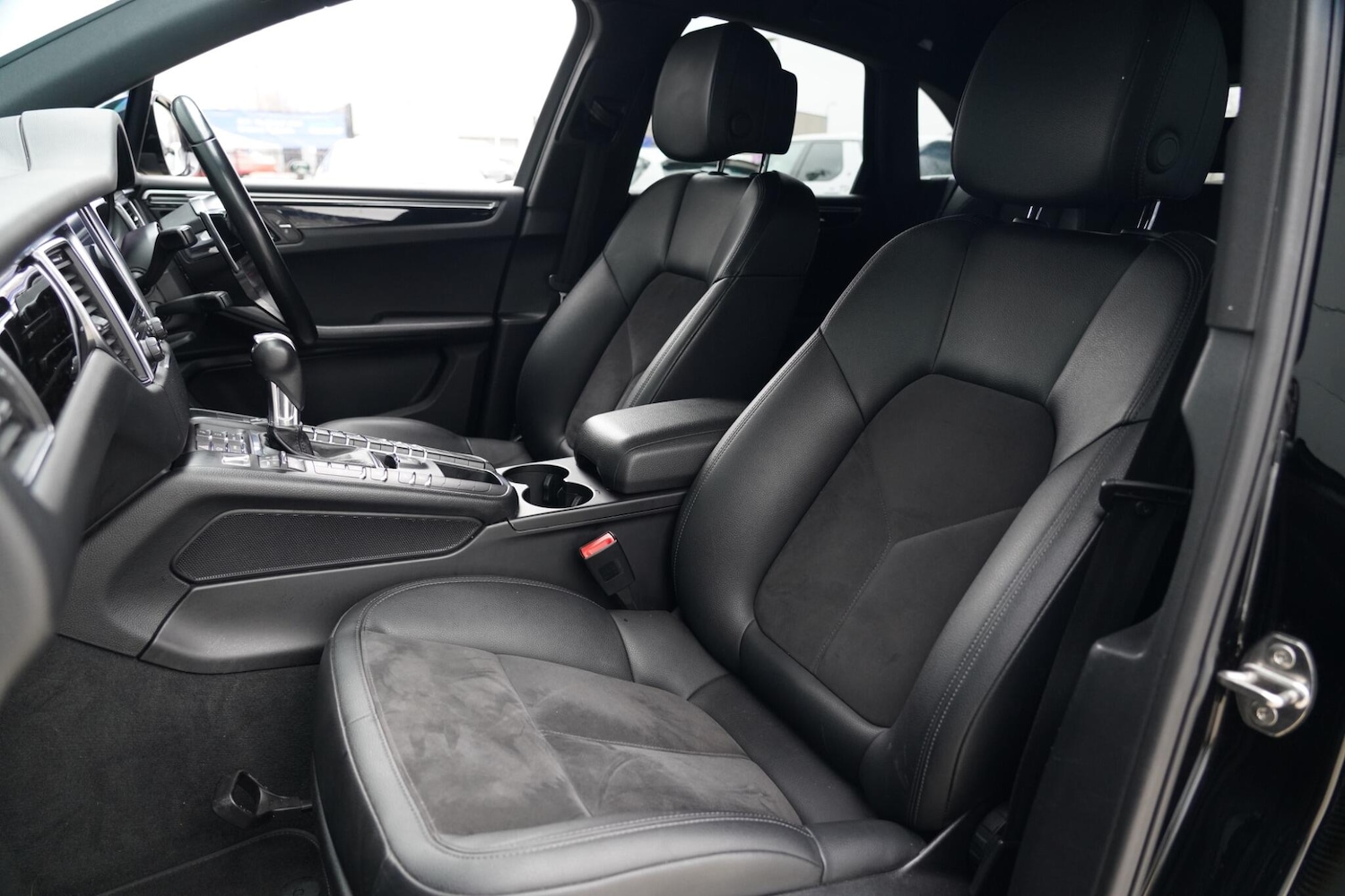 Used Porsche Macan 2018 for sale - 77376515: Photo 13