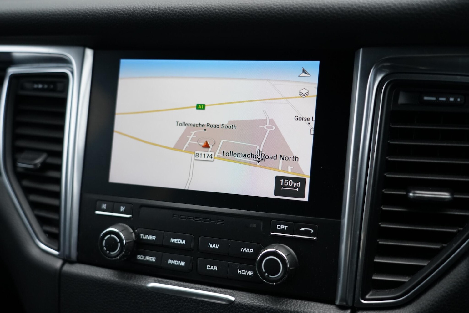 Used Porsche Macan 2018 for sale - 77376515: Photo 21