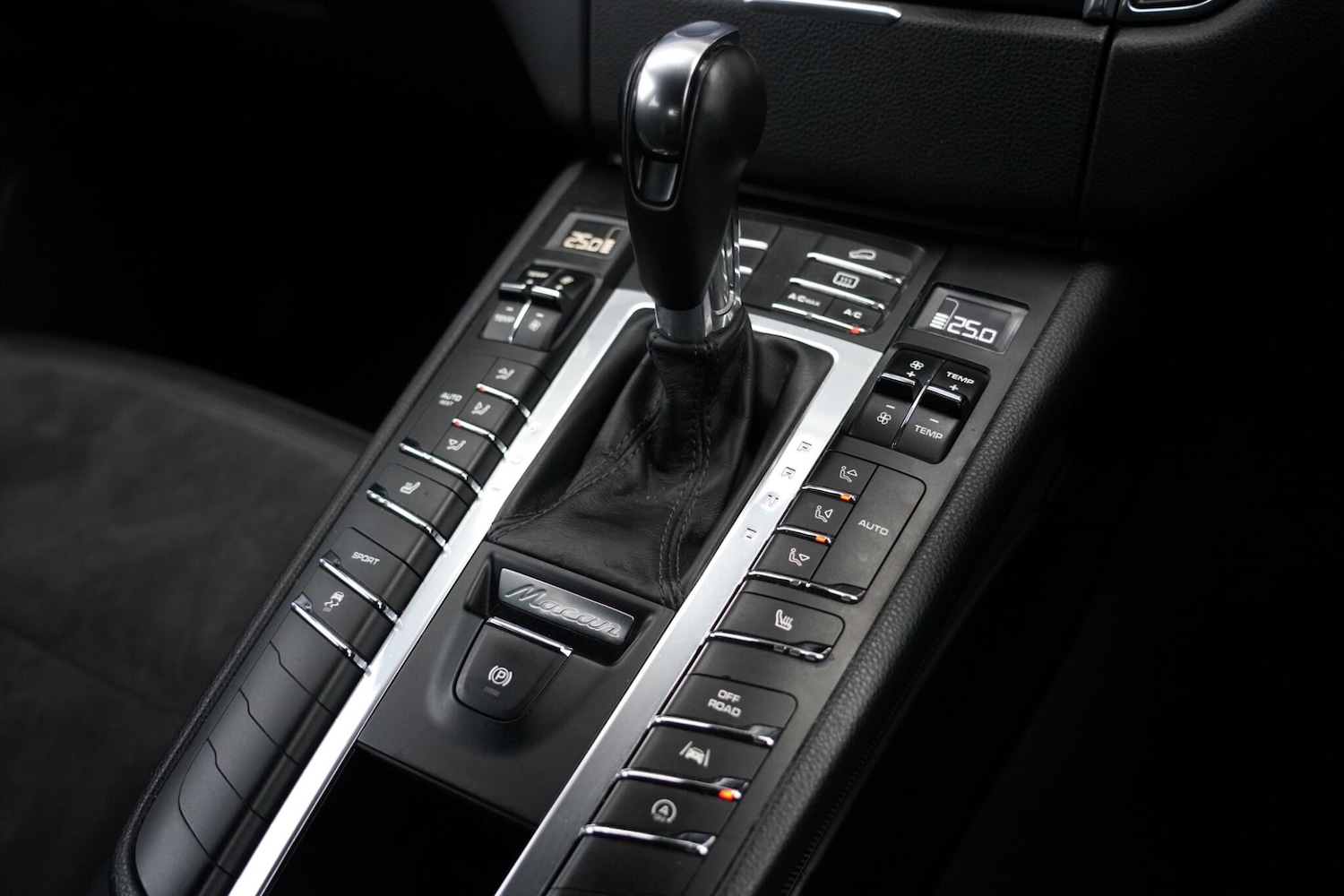 Used Porsche Macan 2018 for sale - 77376515: Photo 22