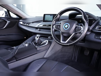Used BMW i8 2015 for sale - 76765170: Photo
