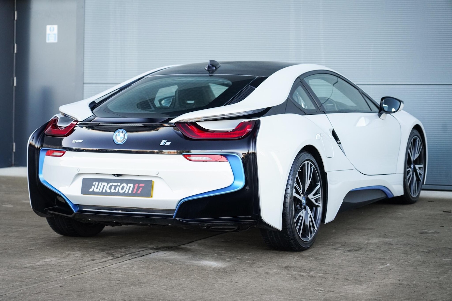 Used BMW i8 2015 for sale - 76765170: Photo 9