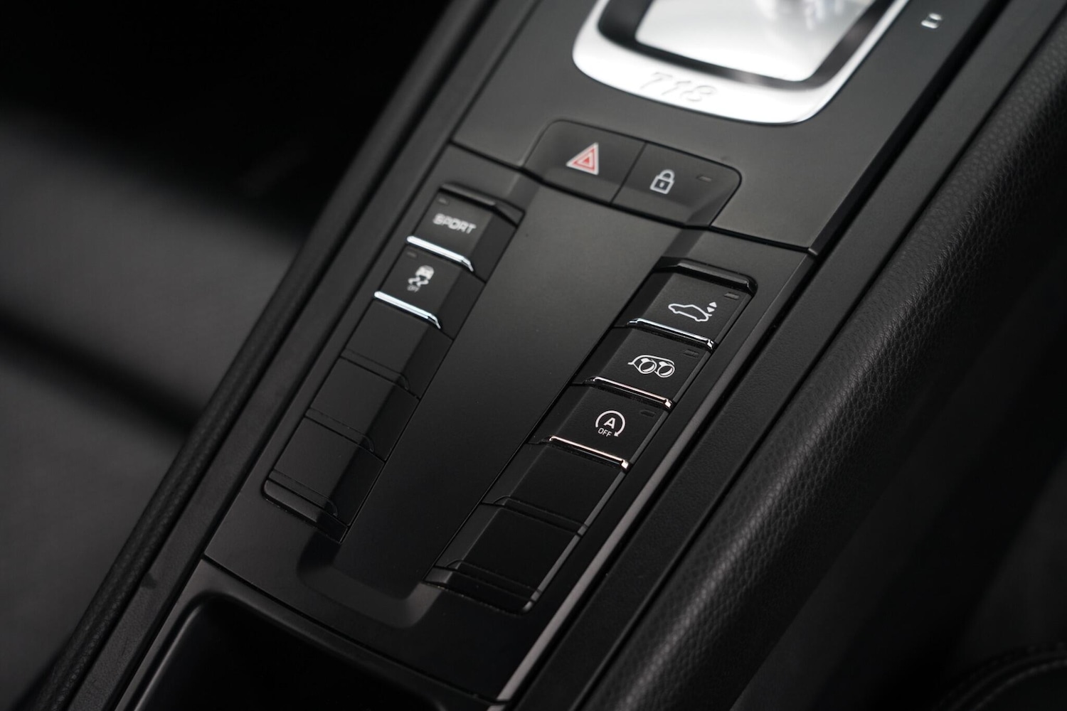 Used Porsche 718 Cayman 2019 for sale - 77633727: Photo 28