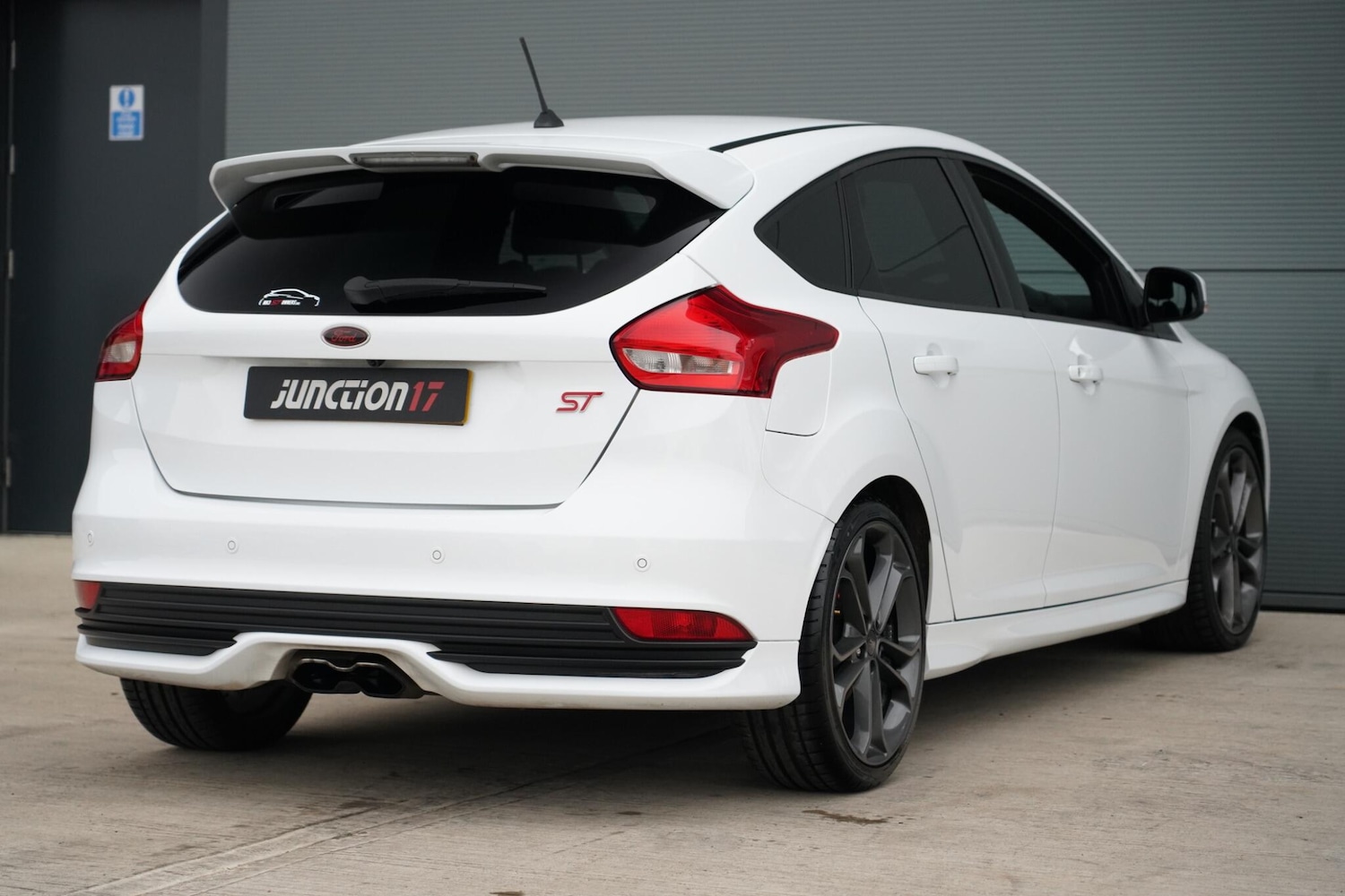 Used Ford Focus 2018 for sale - 76657950: Photo 9