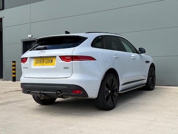 Used Jaguar F-Pace 2019 for sale - 78890967: Photo