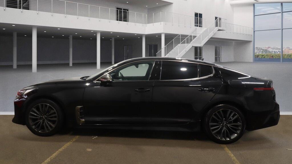Used Kia Stinger 2018 for sale - 77344443: Photo 6