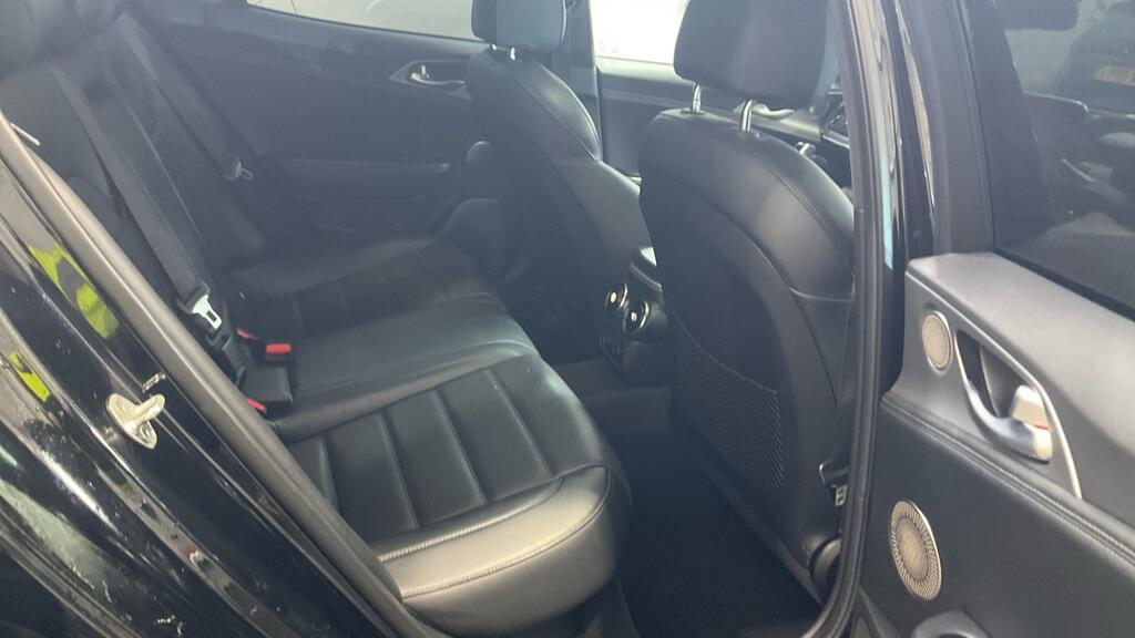 Used Kia Stinger 2018 for sale - 77344443: Photo 8