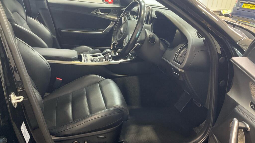 Used Kia Stinger 2018 for sale - 77344443: Photo 9