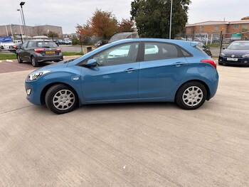 Used Hyundai i30 2014 for sale - 76658677: Photo