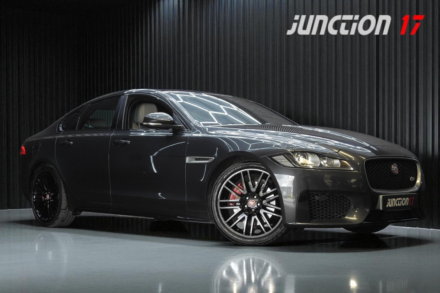 Used Jaguar XF 2016 for sale - 76657386: Photo 1