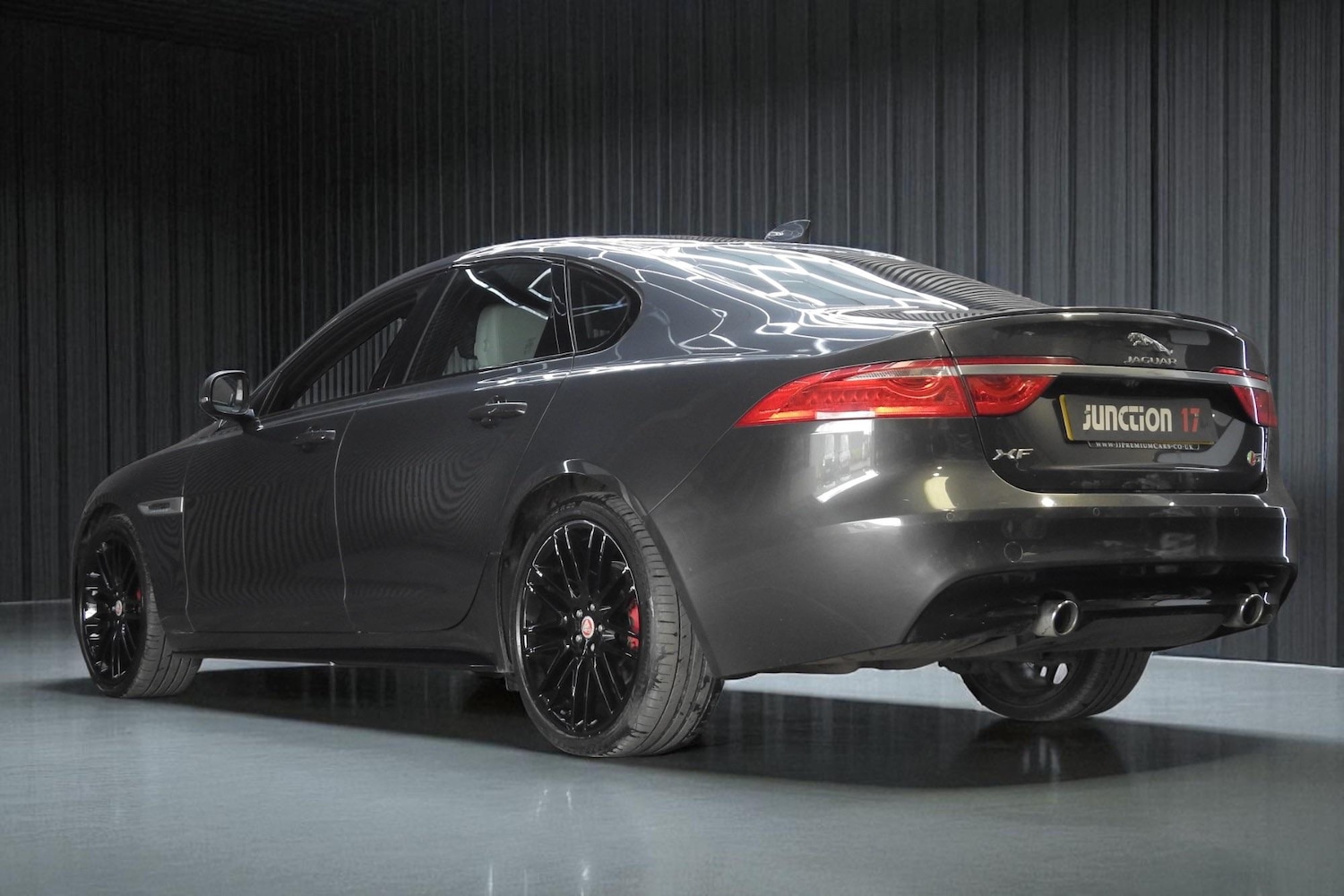 Used Jaguar XF 2016 for sale - 76657386: Photo 7