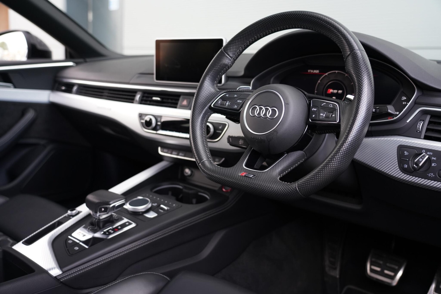 Used Audi RS5 2018 for sale - 77376391: Photo 11