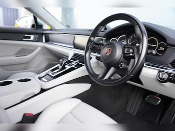 Used Porsche Panamera 2021 for sale - 76658108: Photo