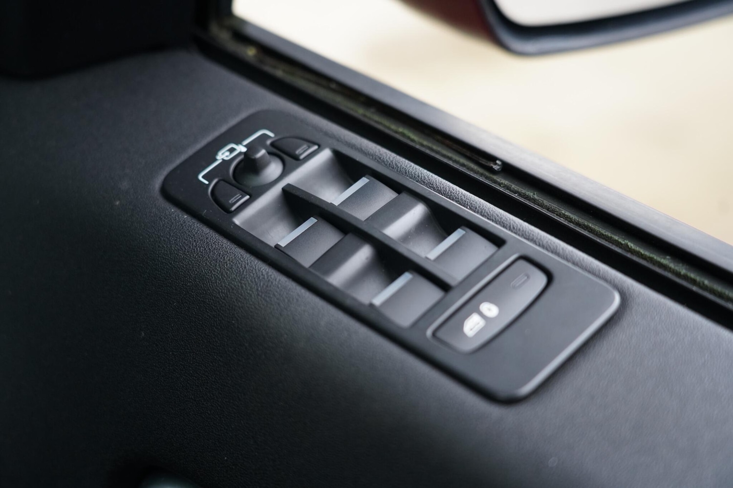 Used Land Rover Discovery Sport 2016 for sale - 77057178: Photo 16