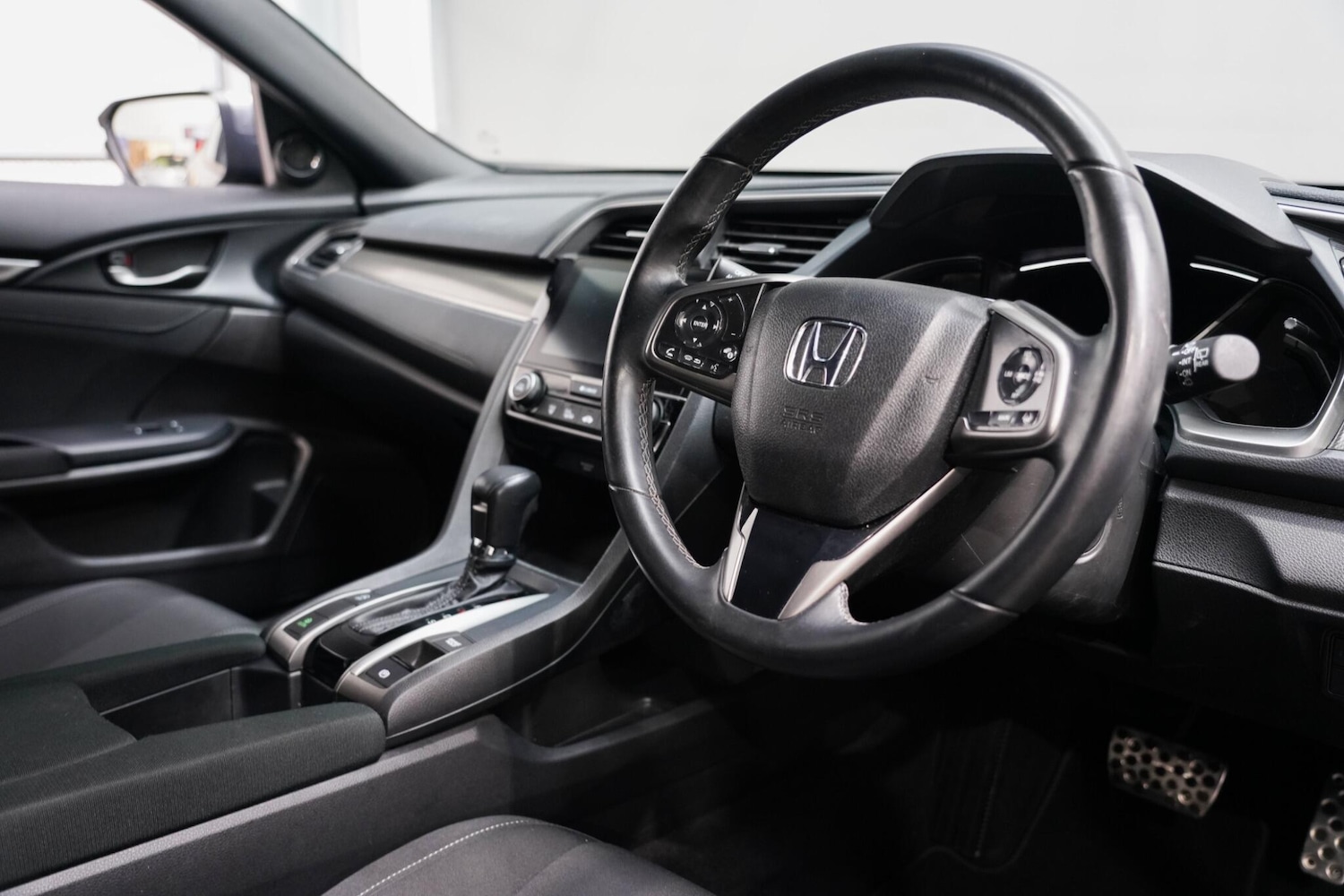 Used Honda Civic 2020 for sale - 76657086: Photo 12