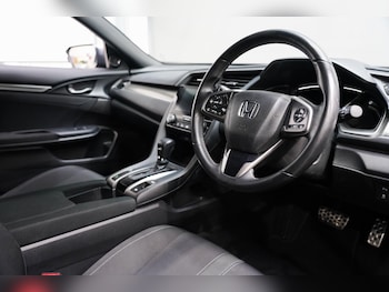 Used Honda Civic 2020 for sale - 76657086: Photo