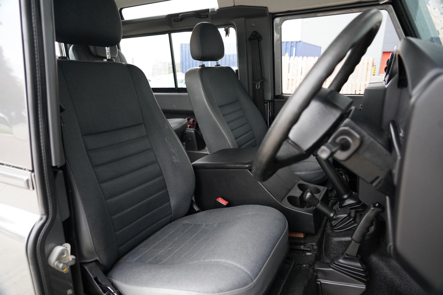 Used Land Rover Defender 2010 for sale - 76659432: Photo 11