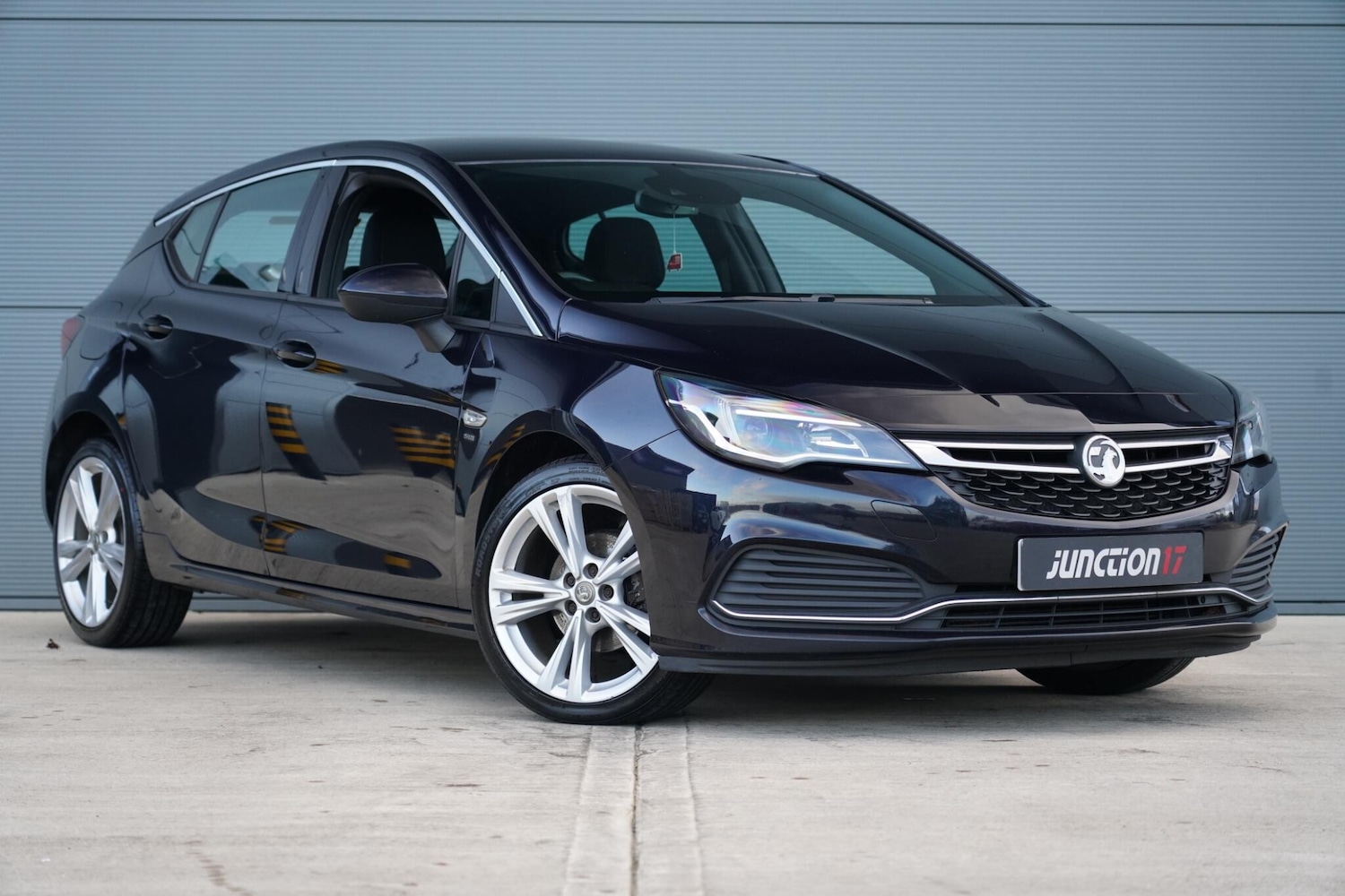 Used Vauxhall Astra 2018 for sale - 76657812: Photo 1