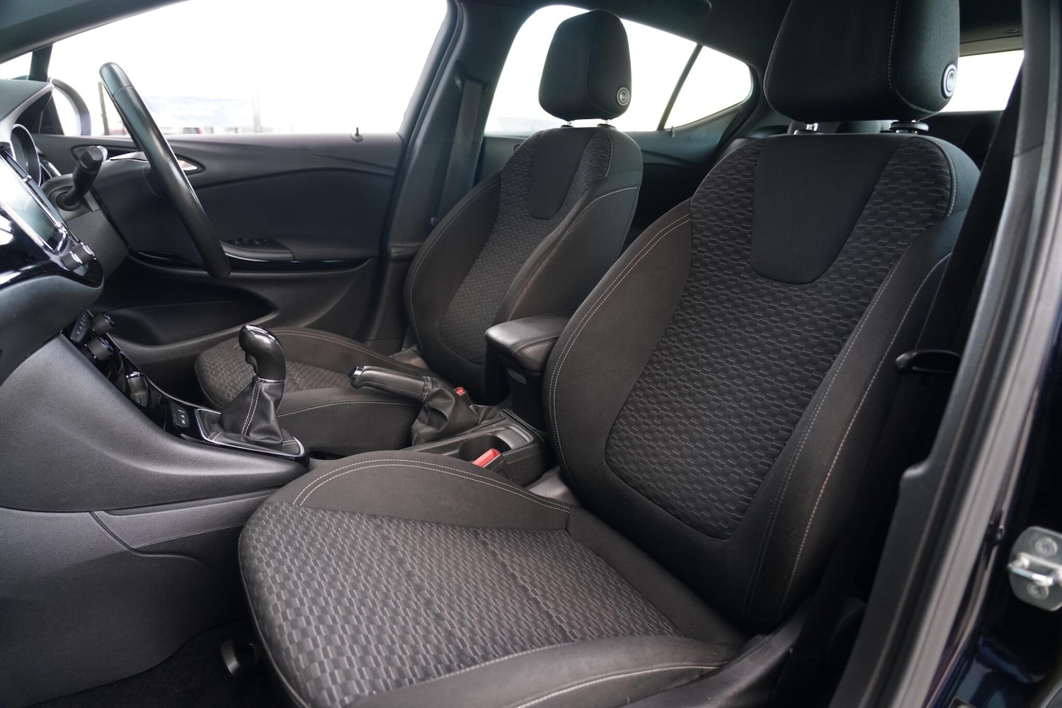 Used Vauxhall Astra 2018 for sale - 76657812: Photo 15