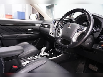 Used Mitsubishi Outlander 2017 for sale - 78957859: Photo