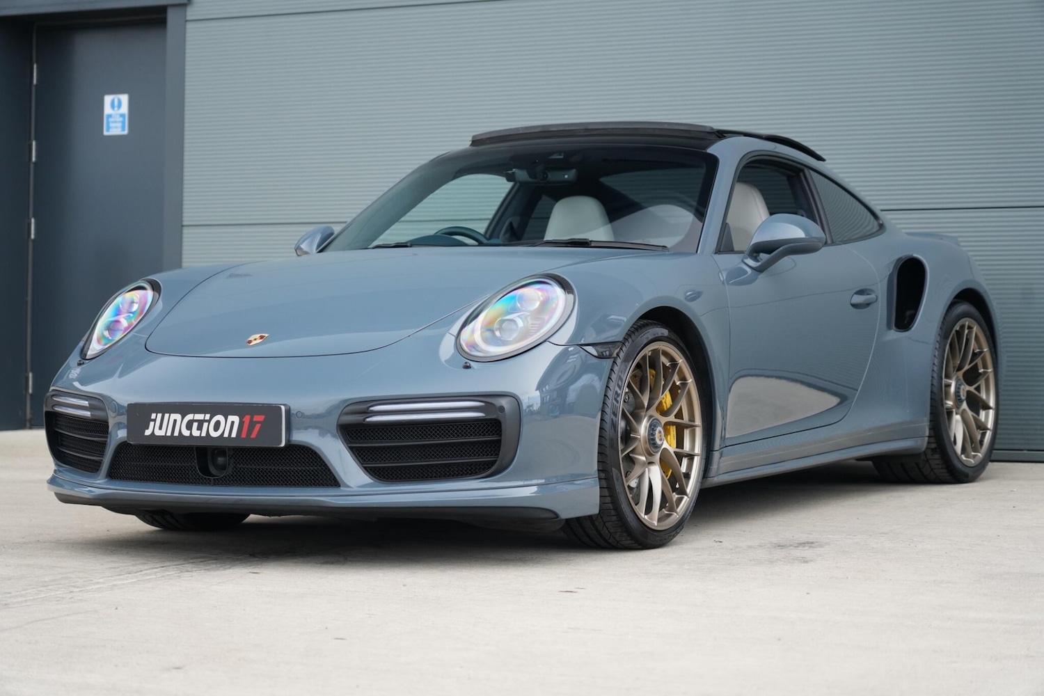 Used Porsche 911 2017 for sale - 78156915: Photo 5