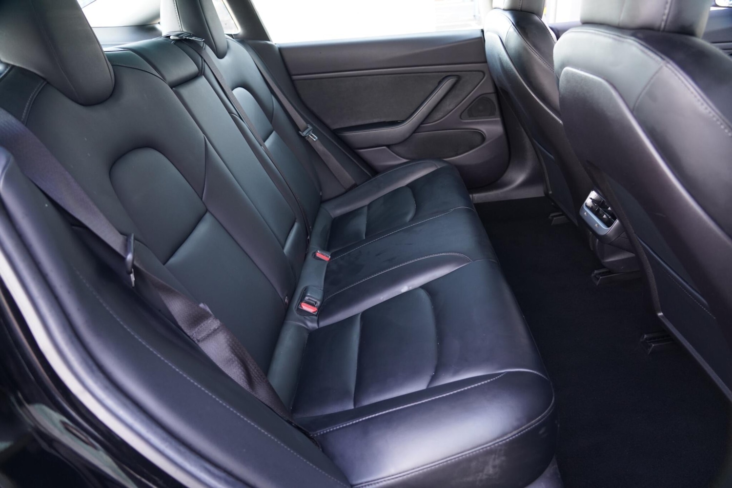 Used Tesla Model 3 2019 for sale - 76657421: Photo 16