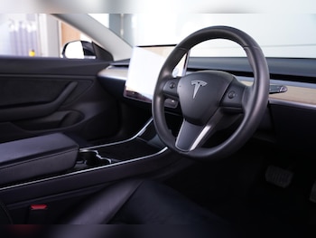 Used Tesla Model 3 2019 for sale - 76657421: Photo