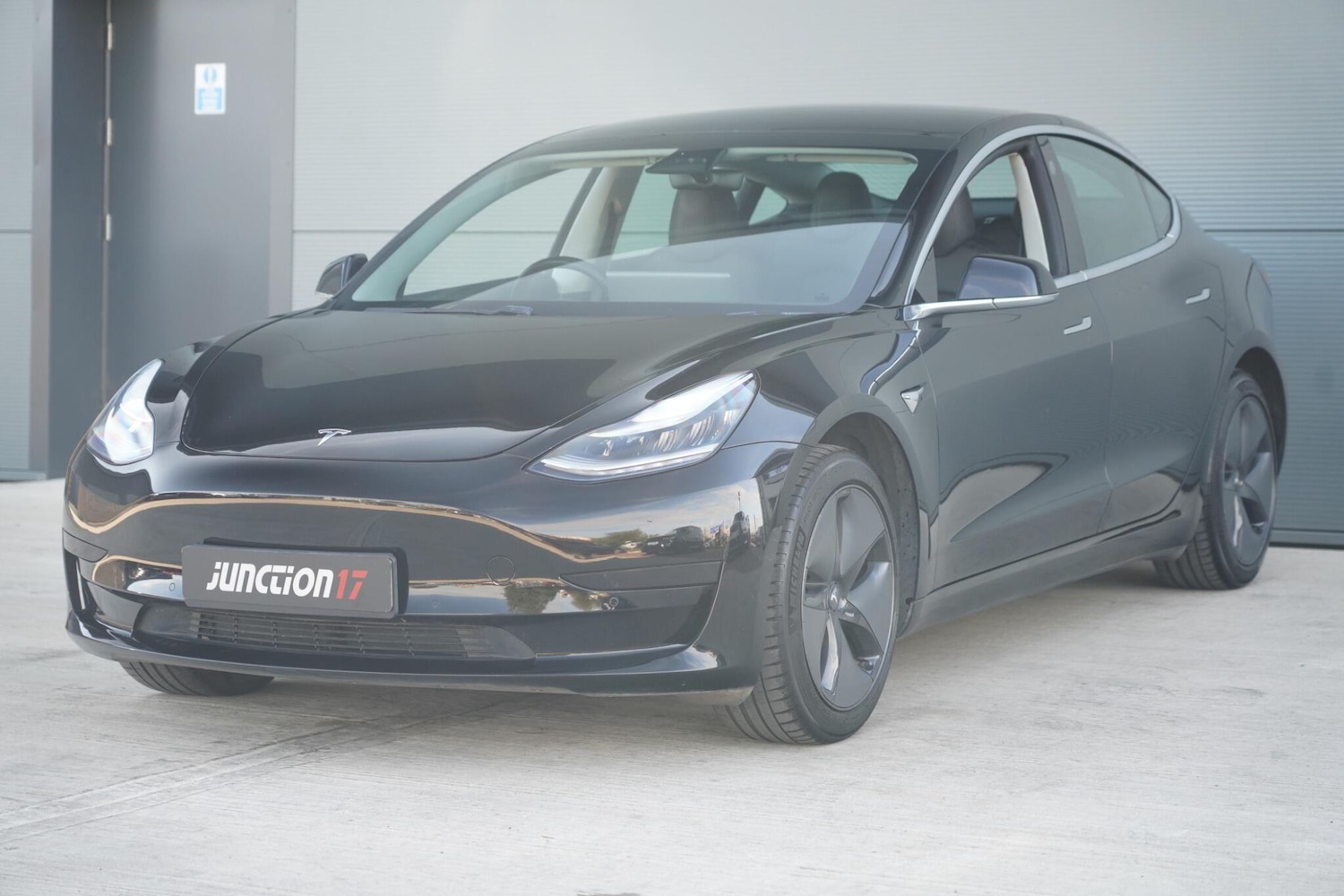 Used Tesla Model 3 2019 for sale - 76657421: Photo 6