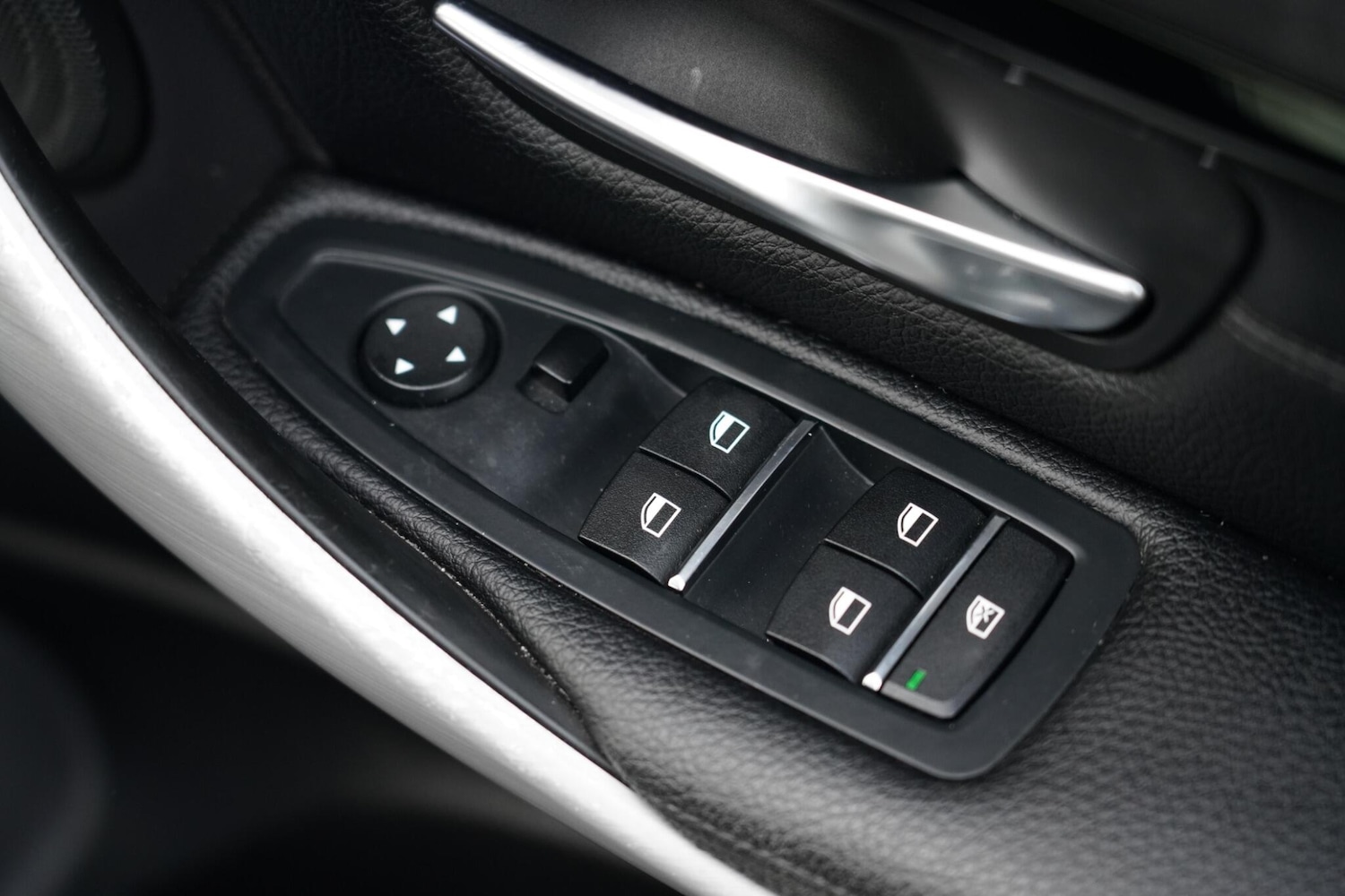 Used BMW 3 Series 2017 for sale - 77376526: Photo 30