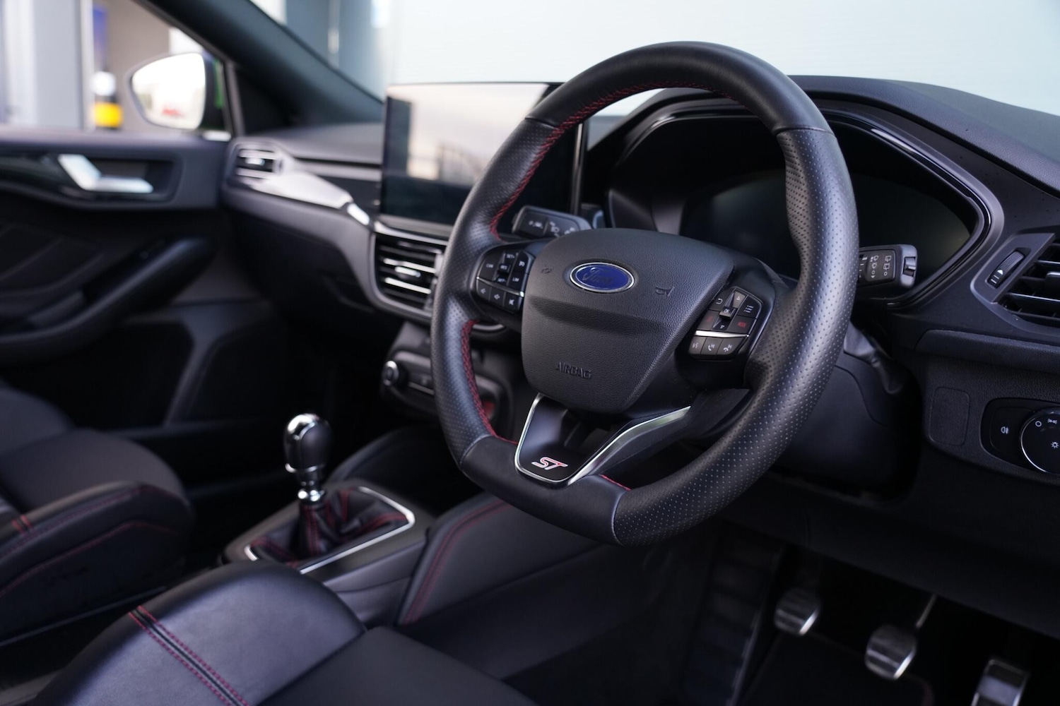 Used Ford Focus 2023 for sale - 76925961: Photo 12