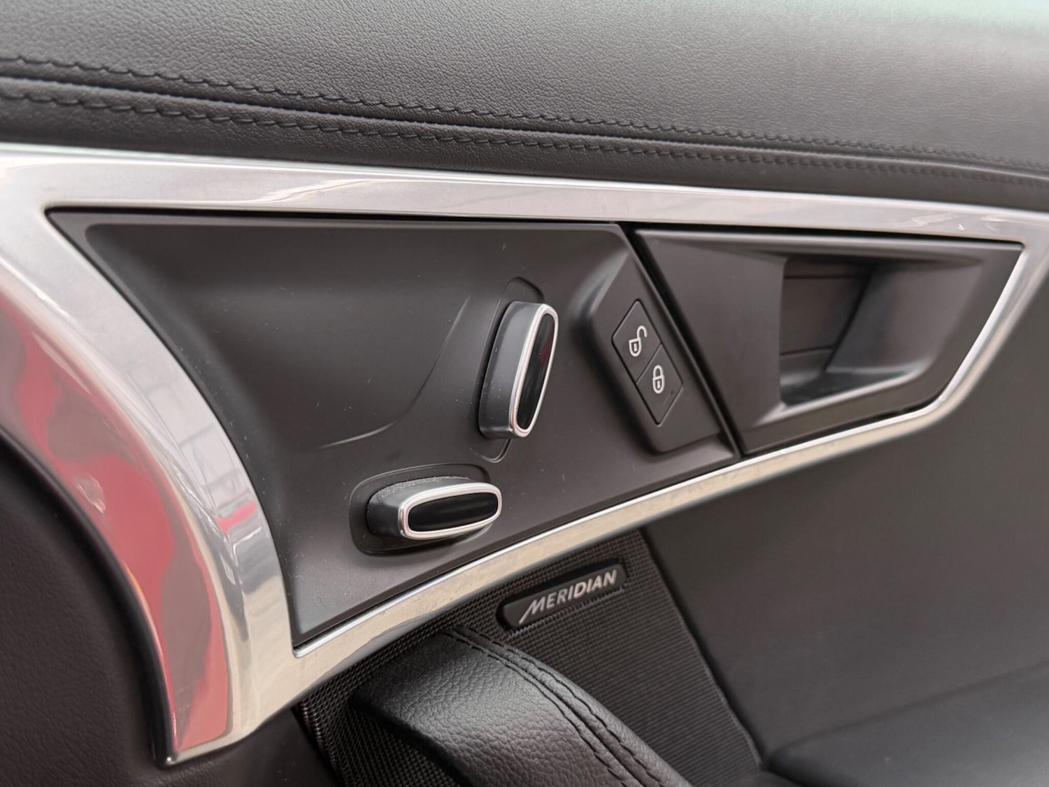 Used Jaguar F-Type 2017 for sale - 78170643: Photo 10