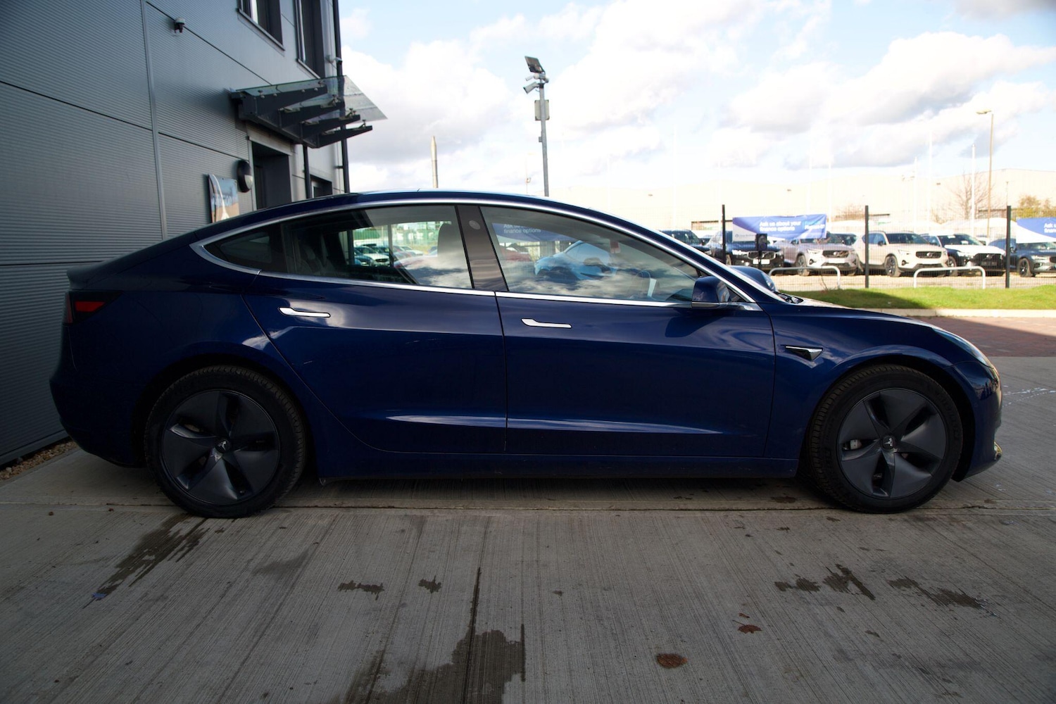 Used Tesla Model 3 2020 for sale - 76657260: Photo 3