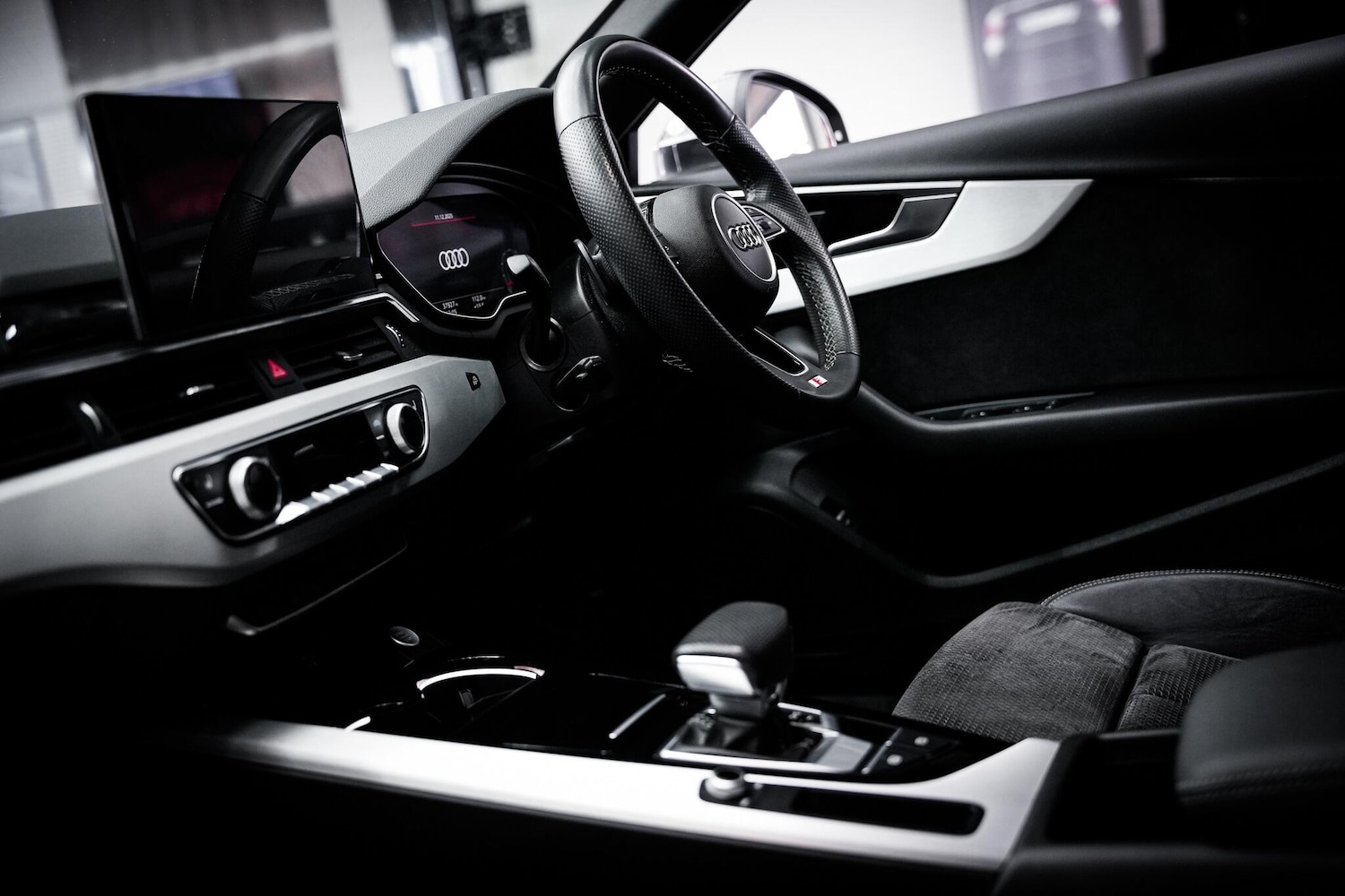 Used Audi A4 2021 for sale - 76952479: Photo 3