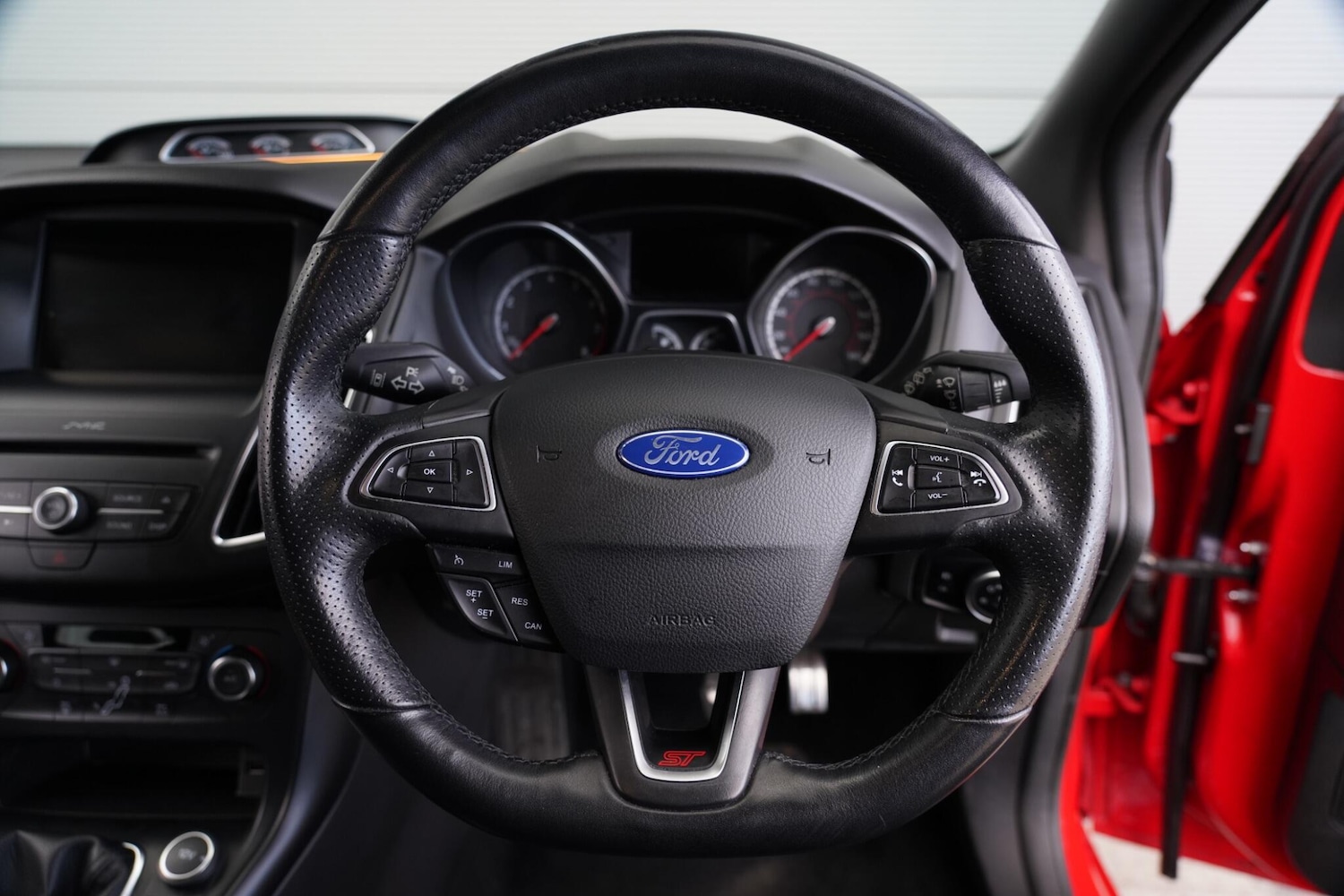 Used Ford Focus 2015 for sale - 76657647: Photo 13