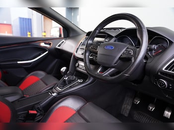 Used Ford Focus 2015 for sale - 76657647: Photo