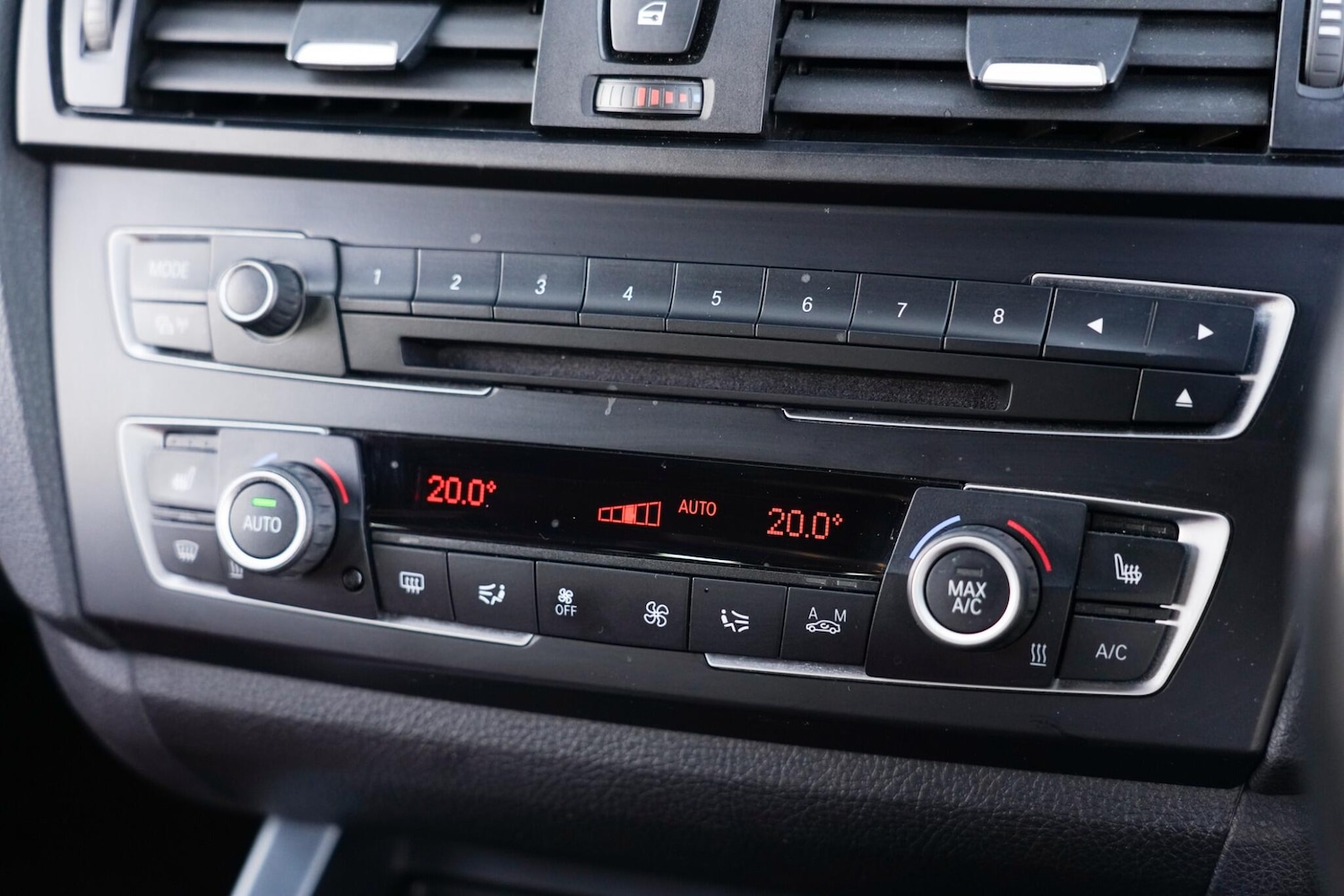 Used BMW 1 Series 2014 for sale - 78157829: Photo 30