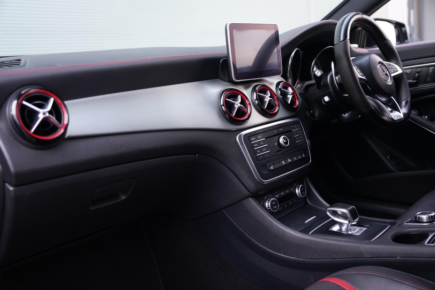 Used Mercedes-Benz CLA for sale - 77242646: Photo 11