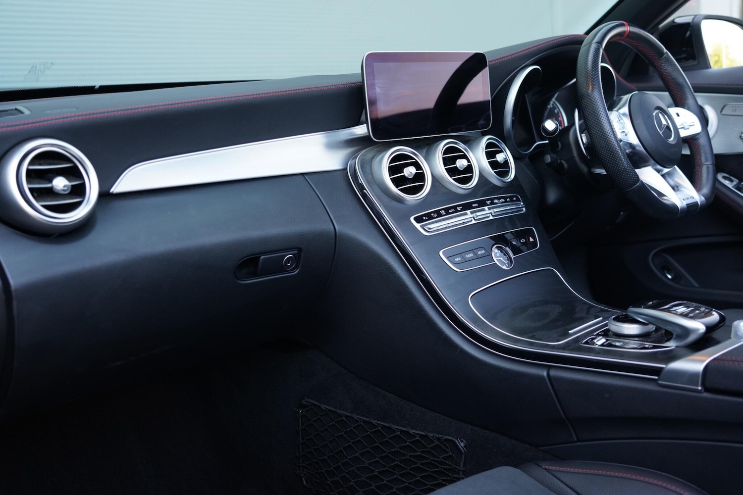 Used Mercedes-Benz C Class 2019 for sale - 76659337: Photo 15