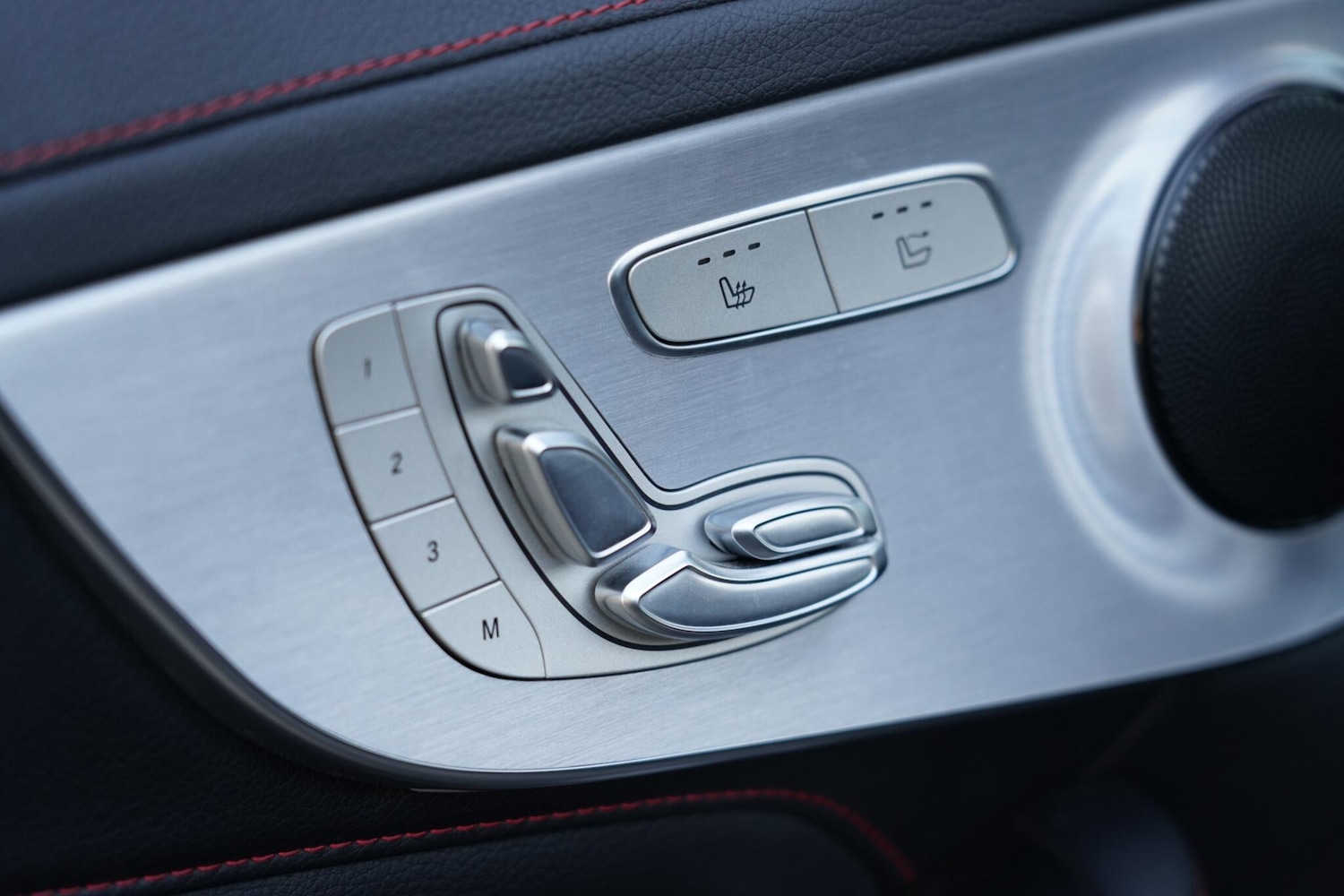 Used Mercedes-Benz C Class 2019 for sale - 76659337: Photo 28