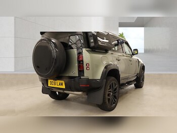 Used Land Rover Defender 110 2021 for sale - 78635689: Photo