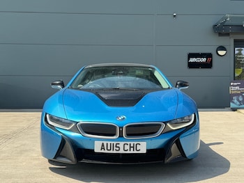 Used BMW i8 2015 for sale - 79012891: Photo