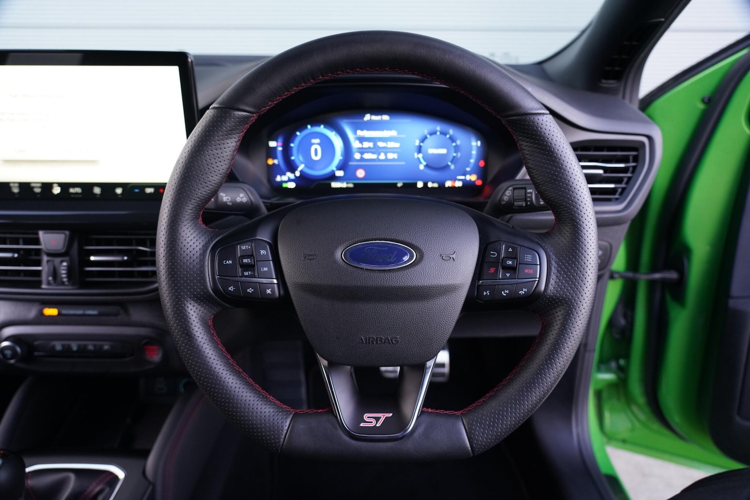 Used Ford Focus 2023 for sale - 76657233: Photo 12