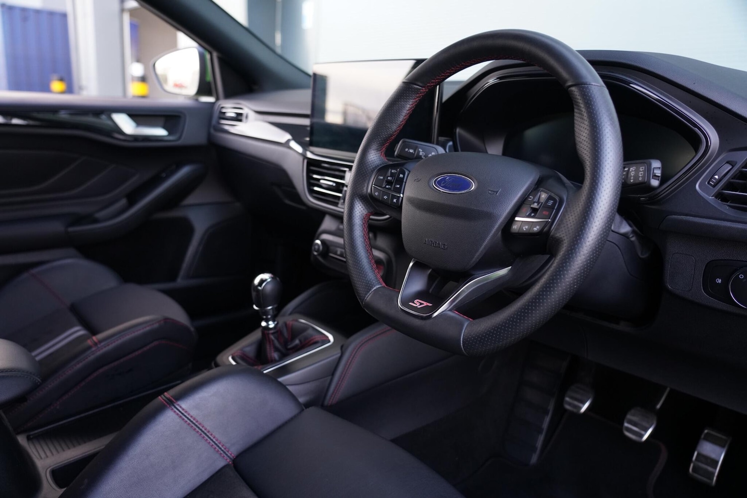 Used Ford Focus 2023 for sale - 76657233: Photo 2