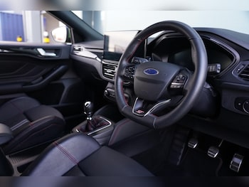 Used Ford Focus 2023 for sale - 76657233: Photo