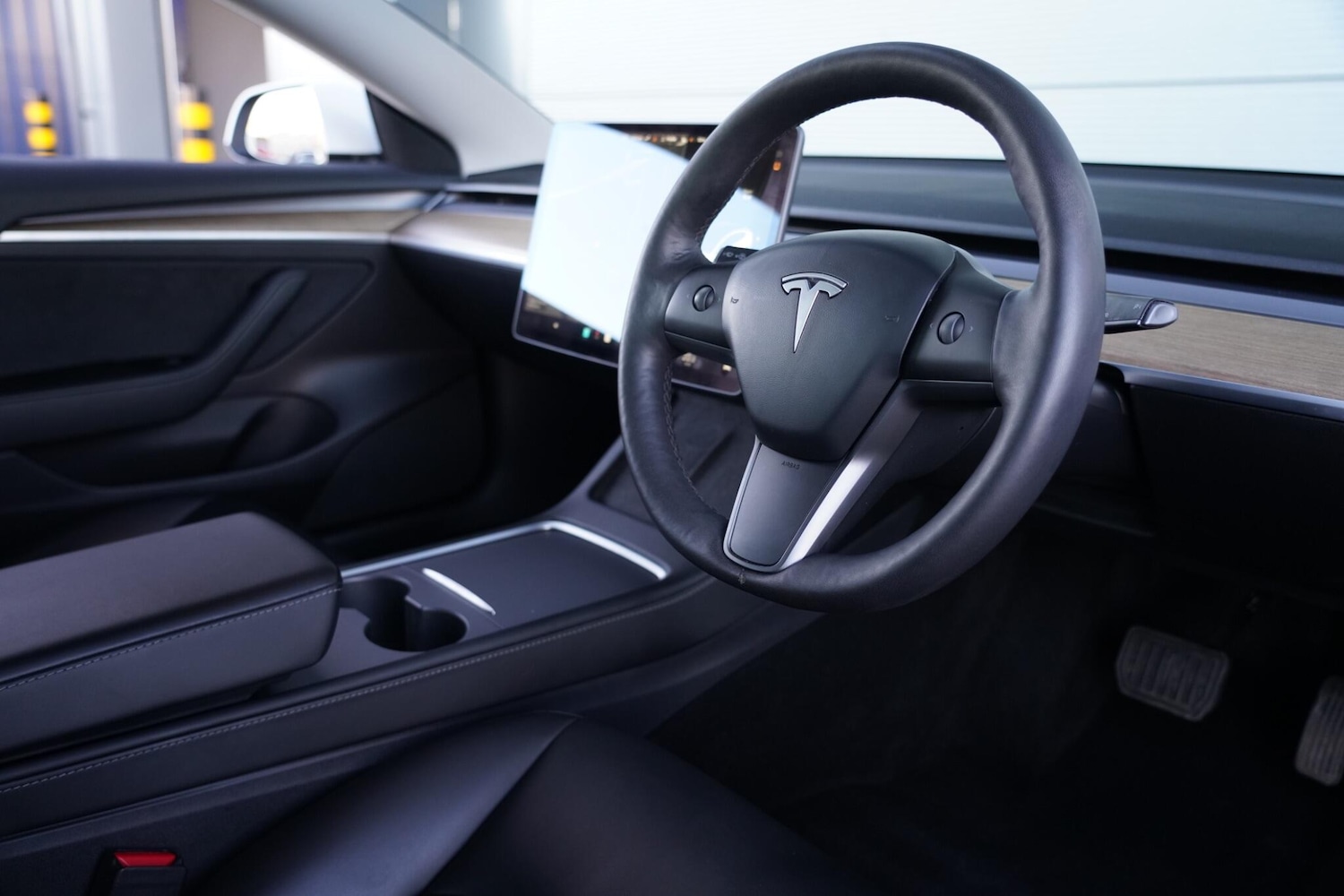 Used Tesla Model 3 2021 for sale - 77074329: Photo 2